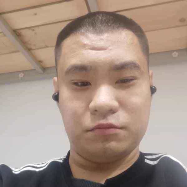 25岁岁山东单身帅哥 - 襄阳吉缘网