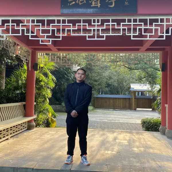 31岁岁重庆单身帅哥 - 襄阳吉缘网